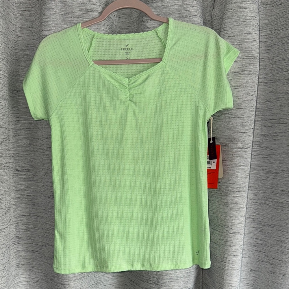 Women's Green Top